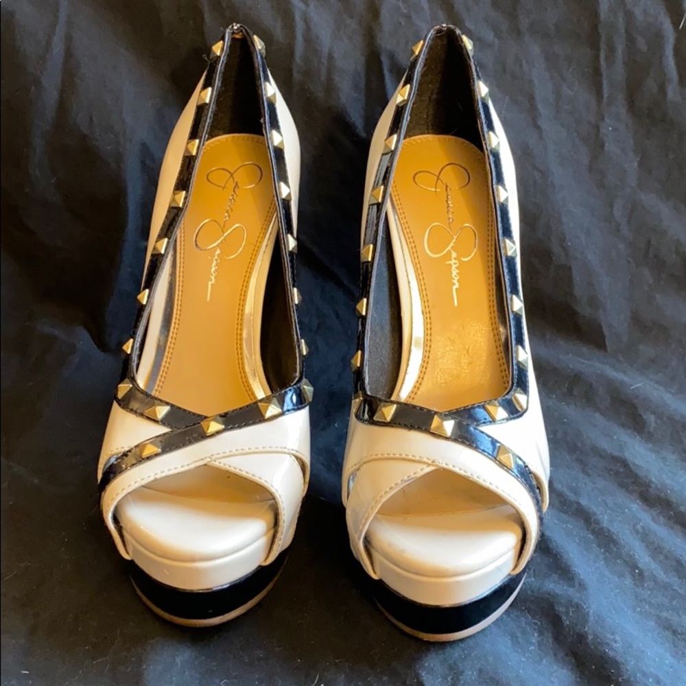 Jessica Simpson Off White and Black Heel